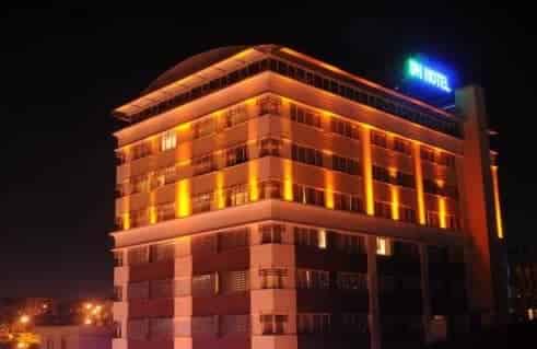 Dream Hill Business Deluxe Hotel